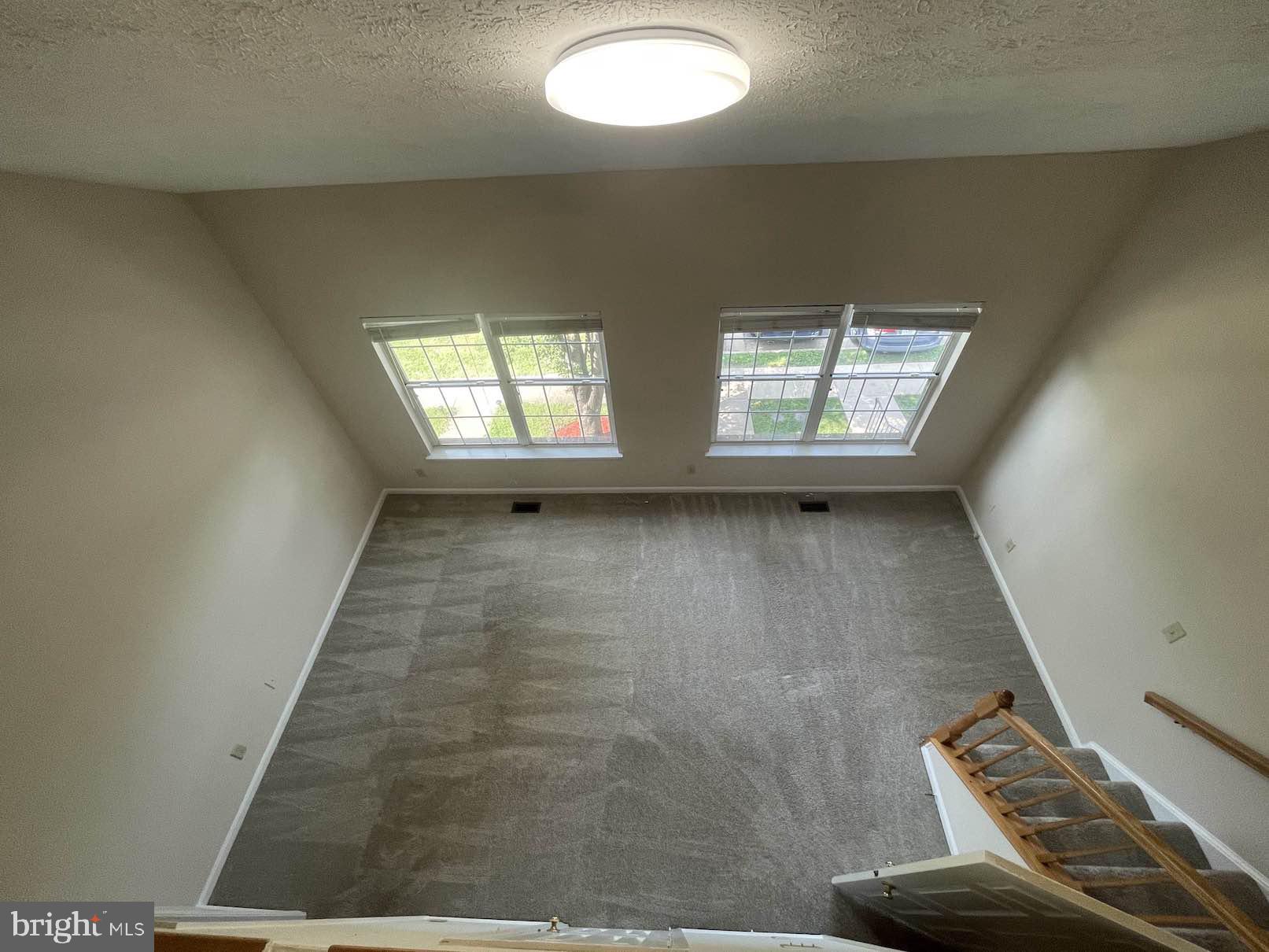 HAMPTON OAKS - Residential Lease