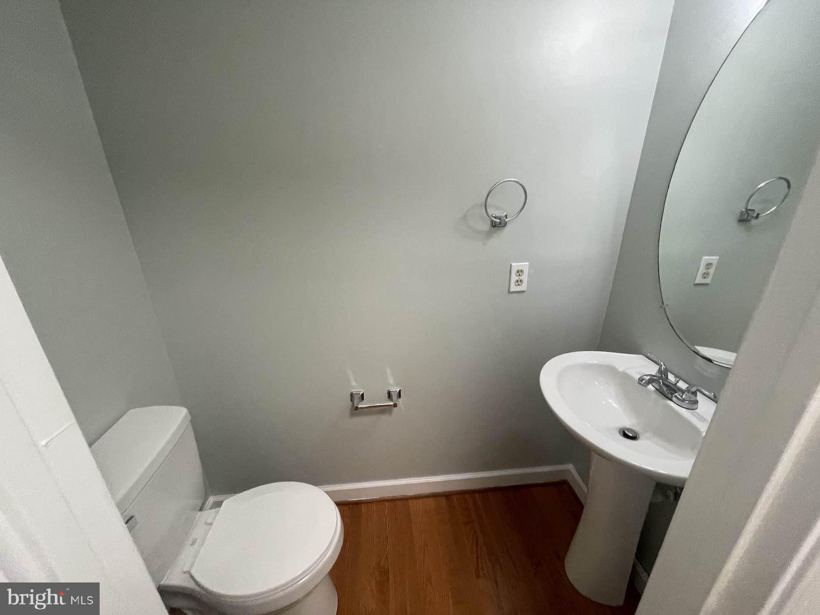 HAMPTON OAKS - Residential Lease