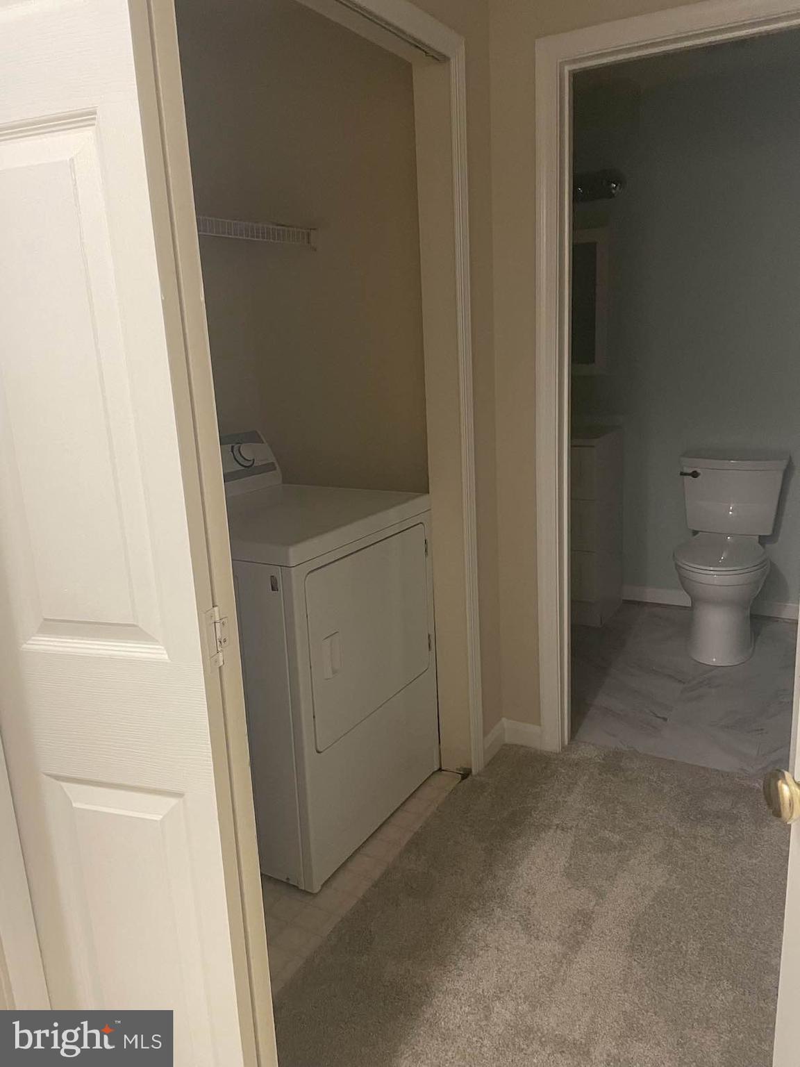 HAMPTON OAKS - Residential Lease