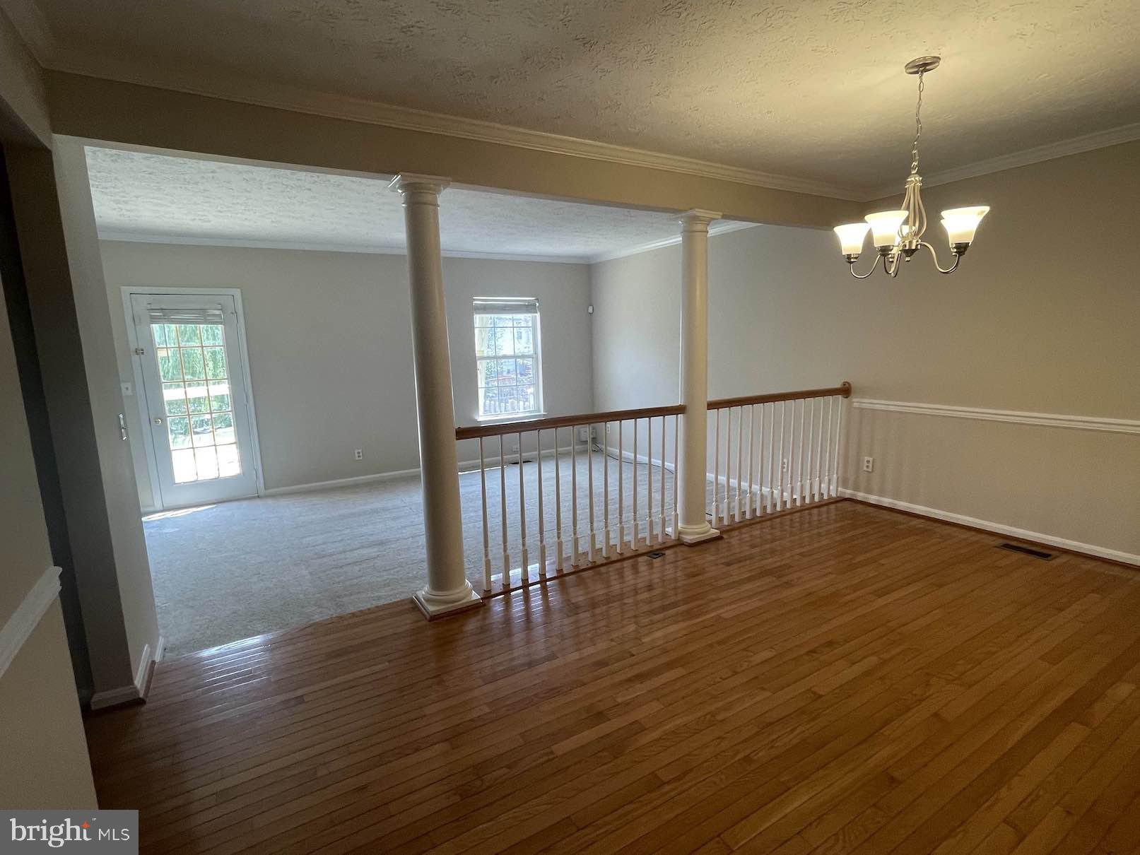 HAMPTON OAKS - Residential Lease