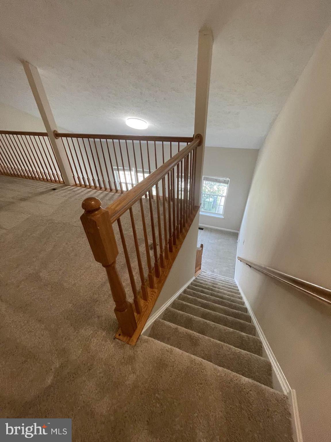 HAMPTON OAKS - Residential Lease