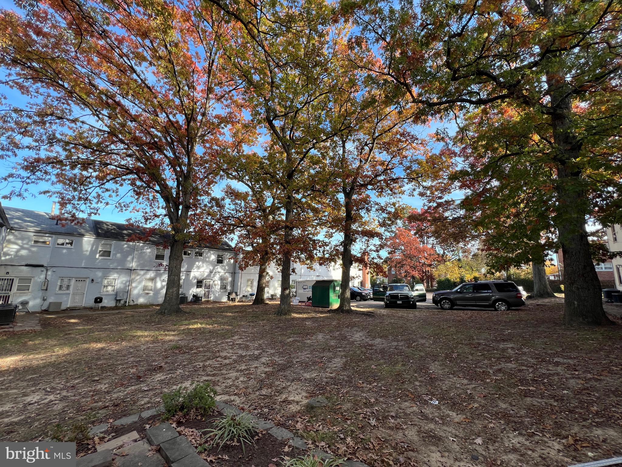 IVERSON VILLAGE CONDO - Residential Lease