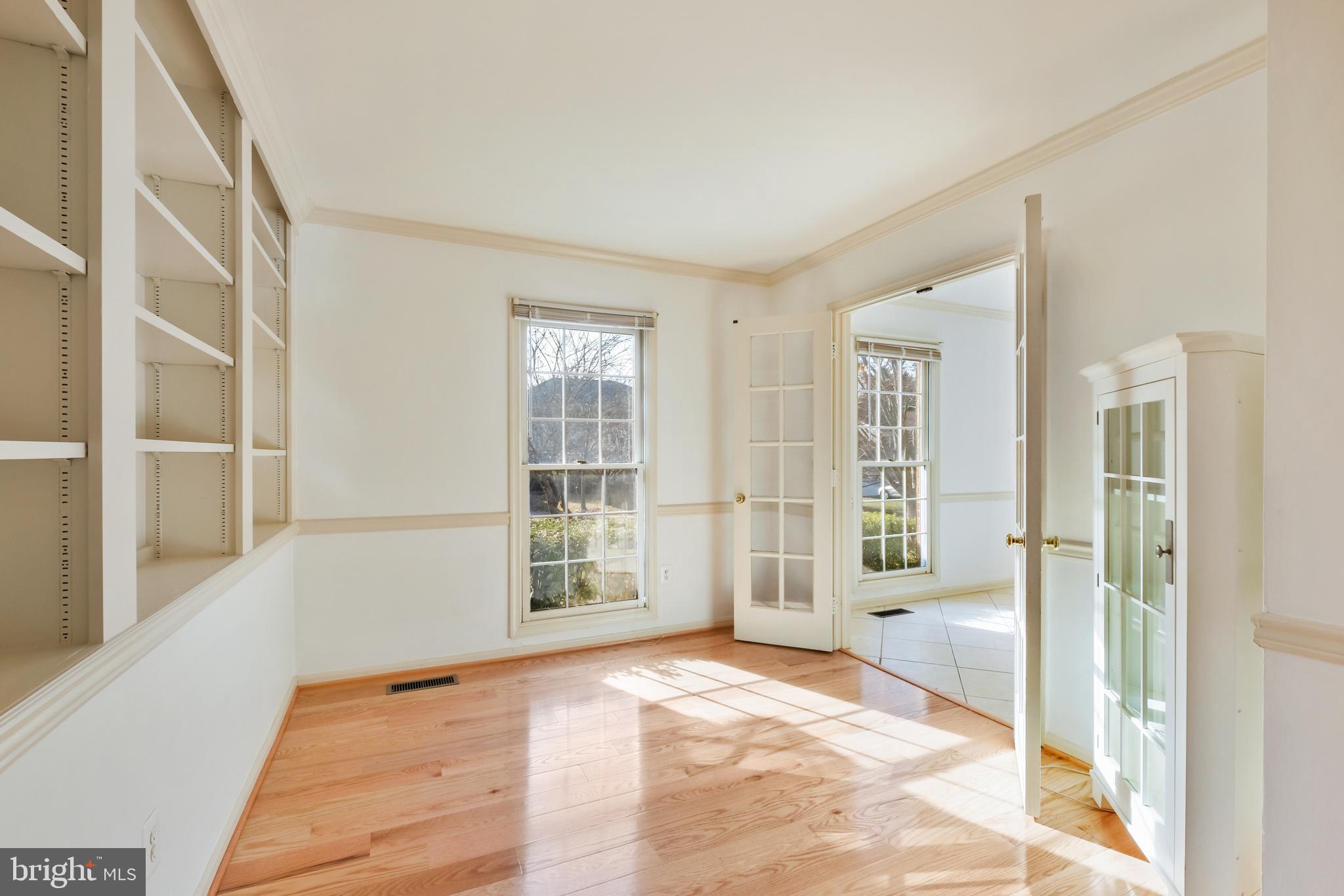 LAYHILL VIEW - Residential Lease