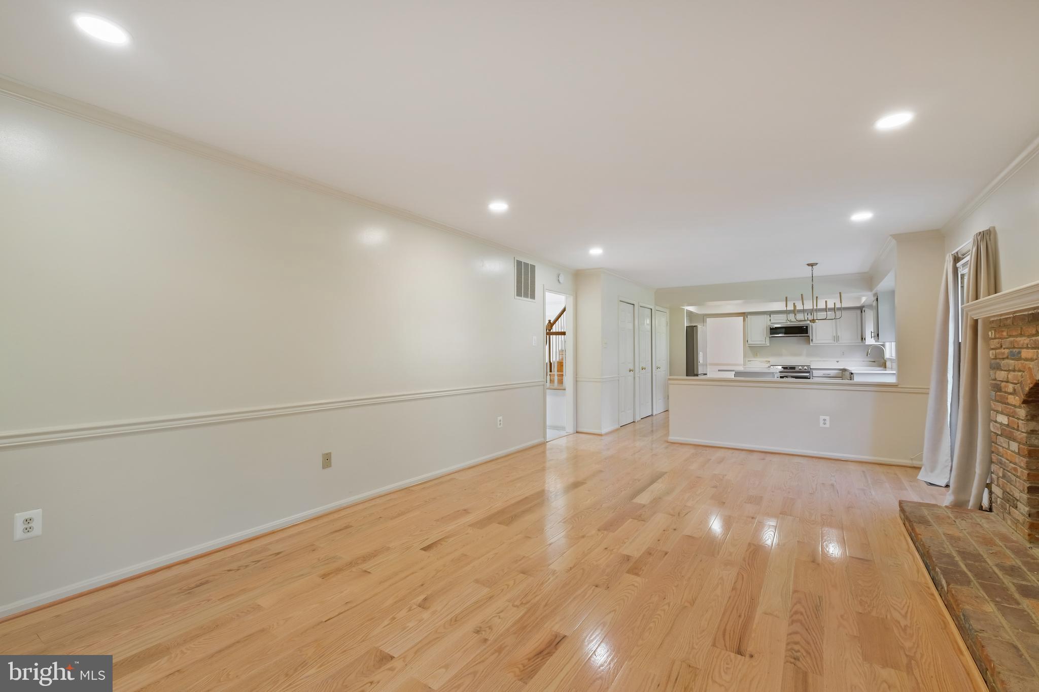 LAYHILL VIEW - Residential Lease