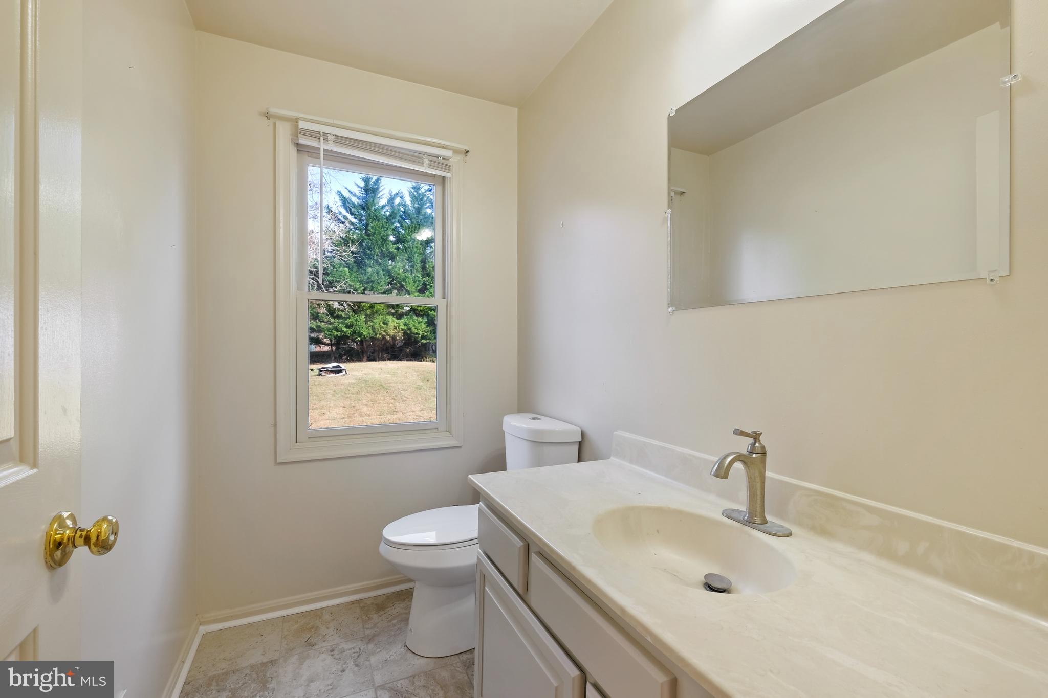 LAYHILL VIEW - Residential Lease