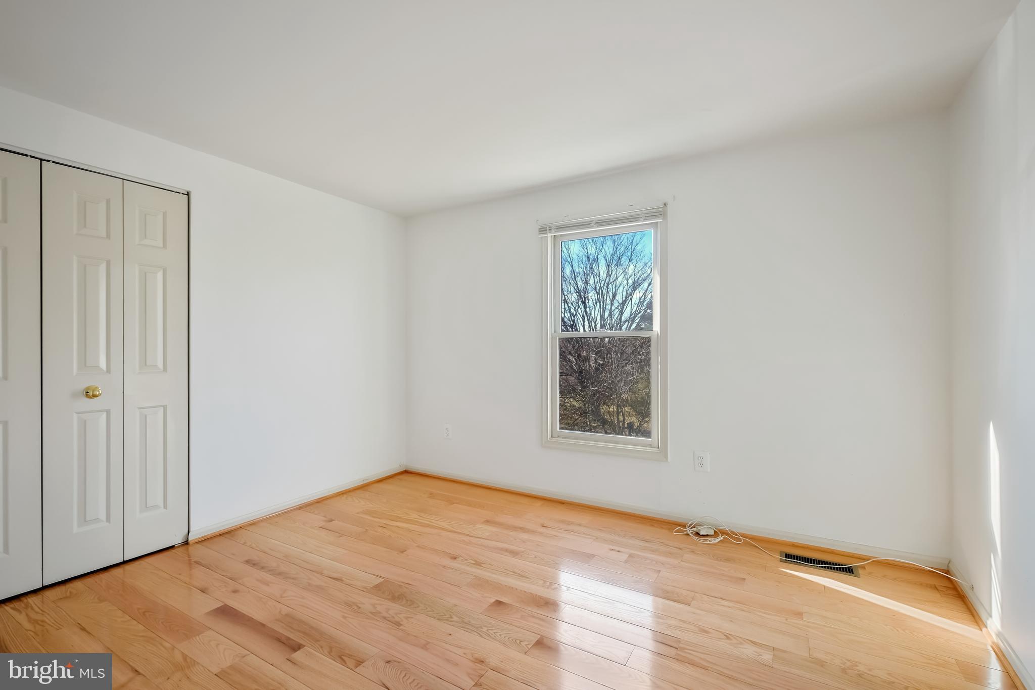 LAYHILL VIEW - Residential Lease