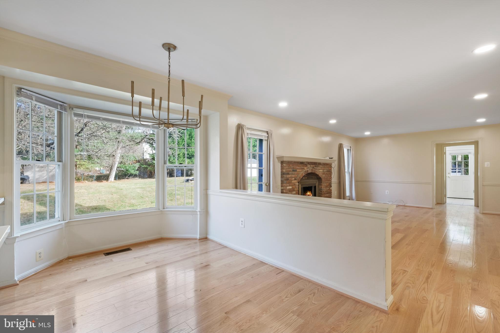 LAYHILL VIEW - Residential Lease