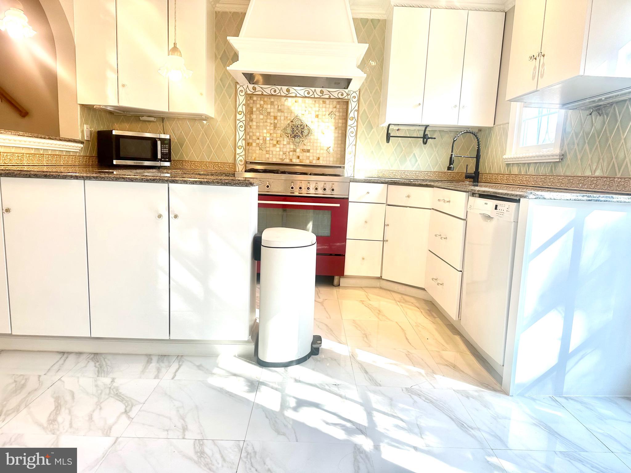 VILLAGE AT GUM SPRINGS - Residential