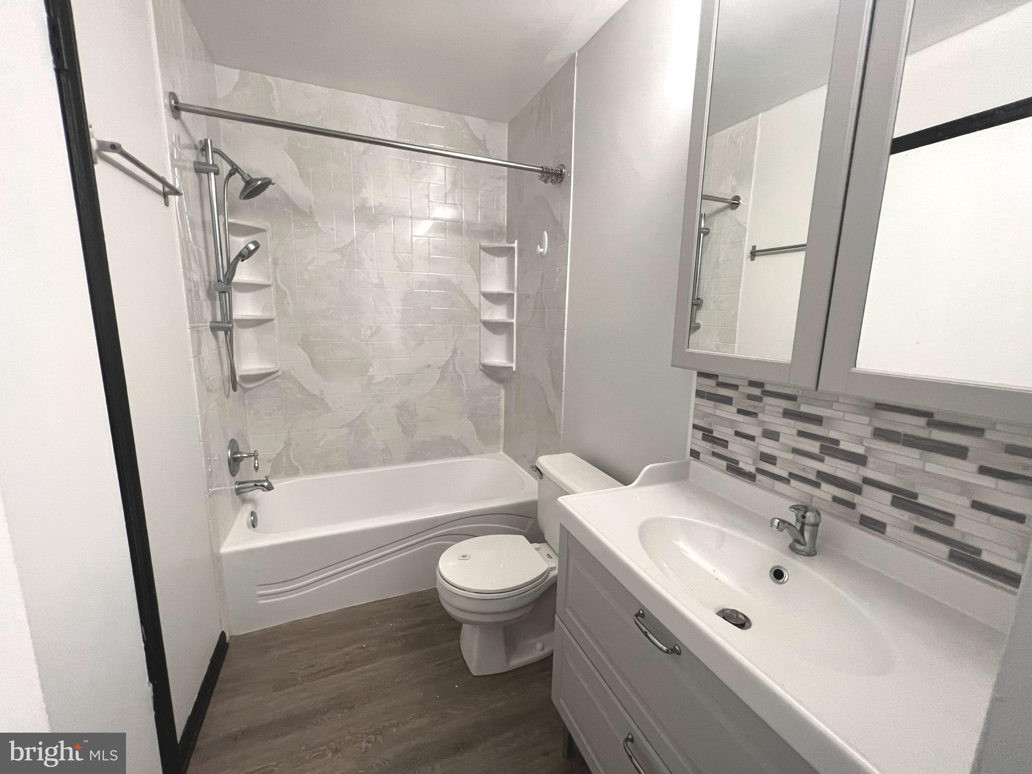 PINES OF LAUREL - Residential Lease