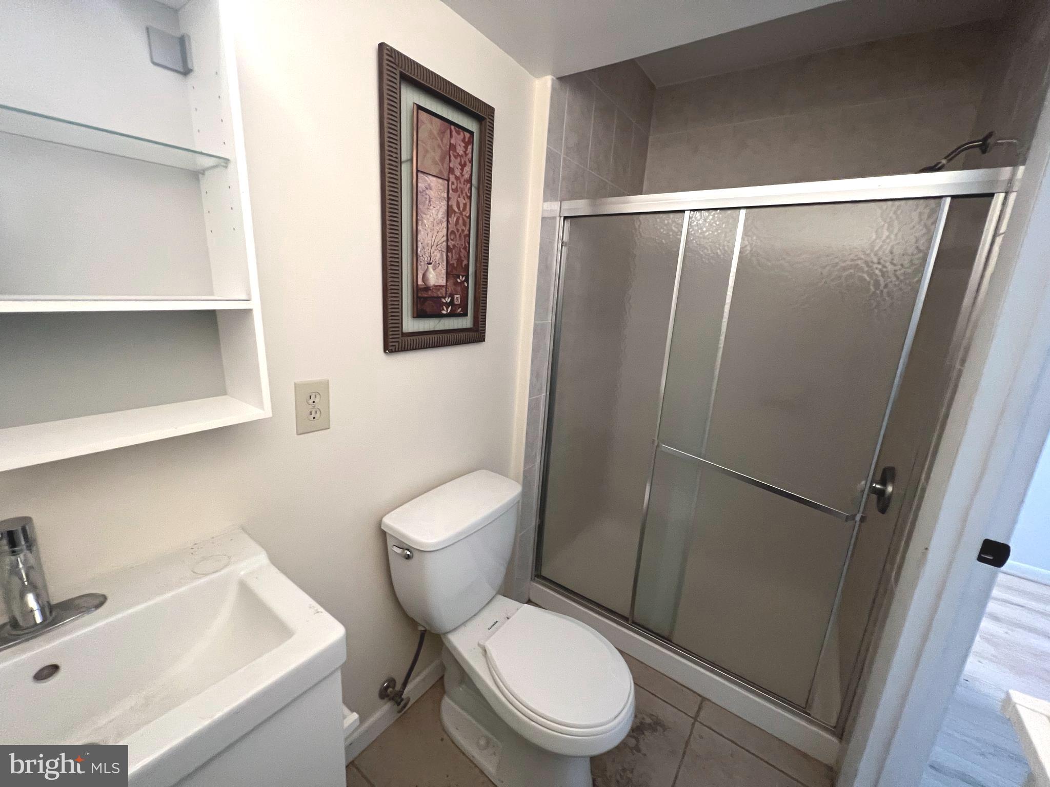 PINES OF LAUREL - Residential Lease