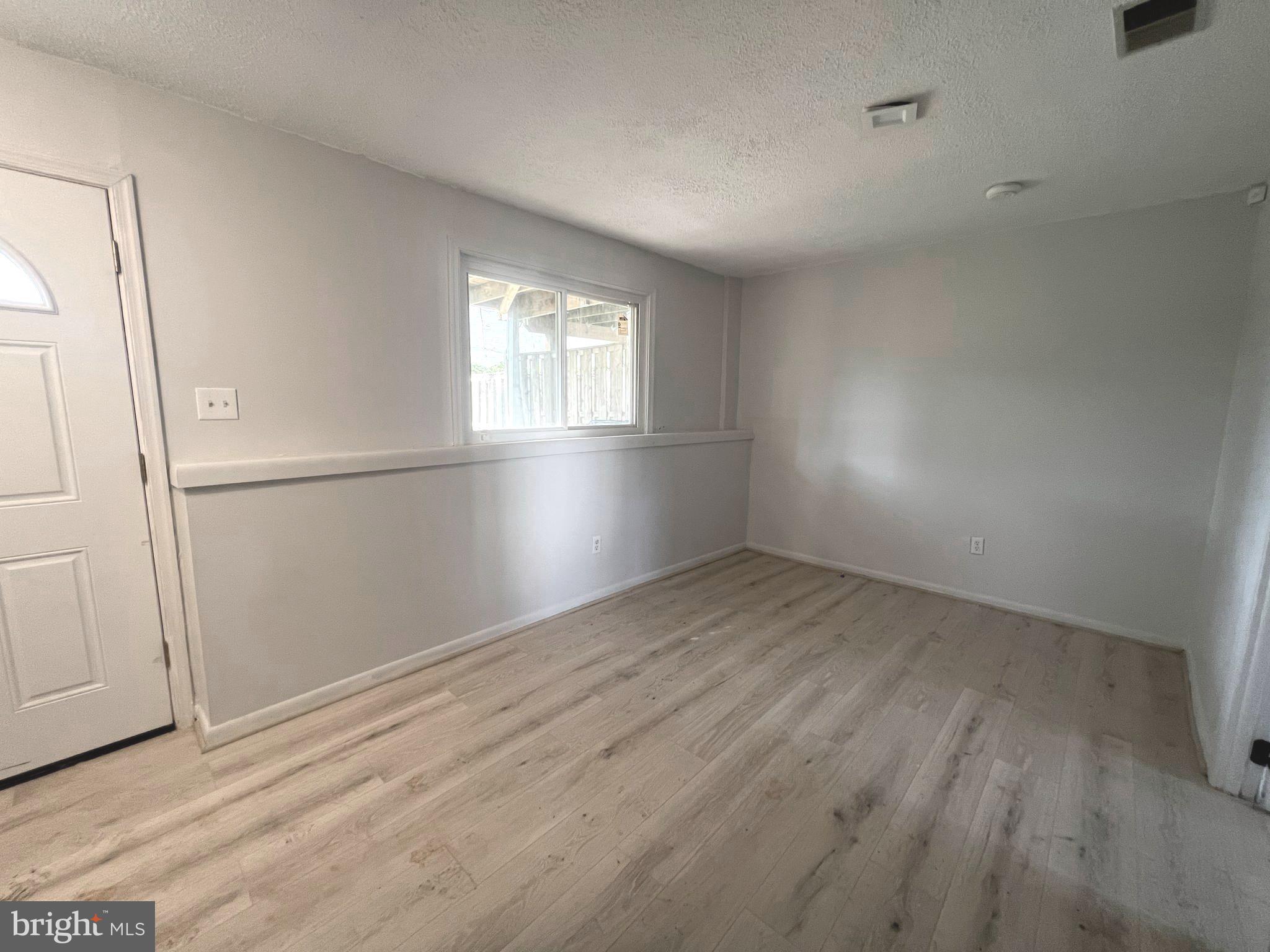 PINES OF LAUREL - Residential Lease