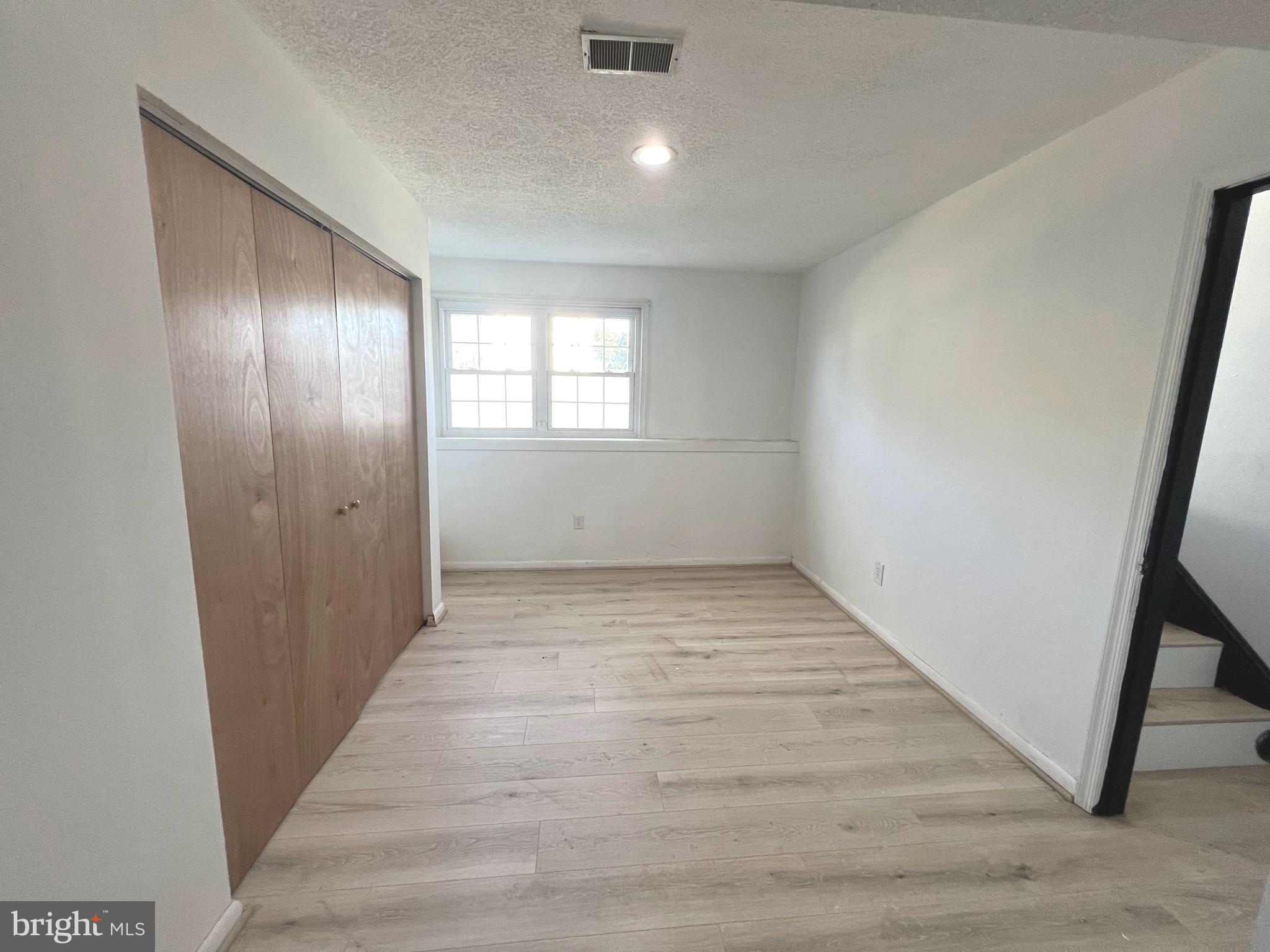 PINES OF LAUREL - Residential Lease