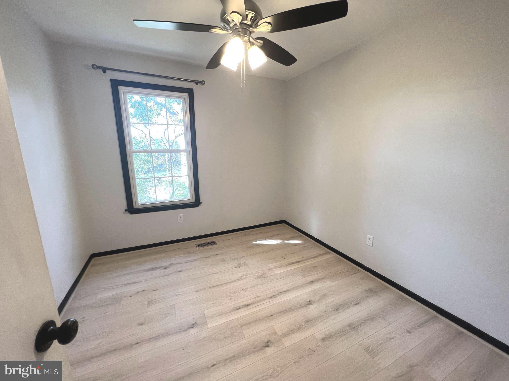 PINES OF LAUREL - Residential Lease