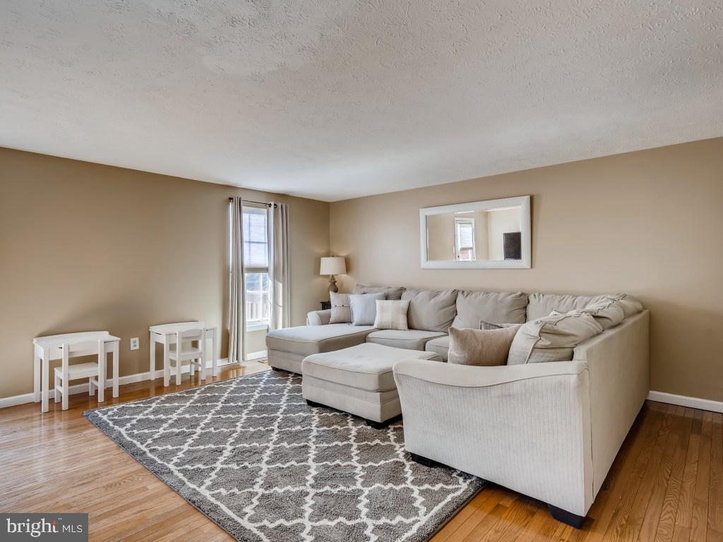 RIVERSIDE - Residential