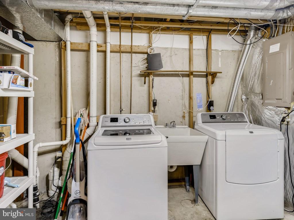 RIVERSIDE - Residential