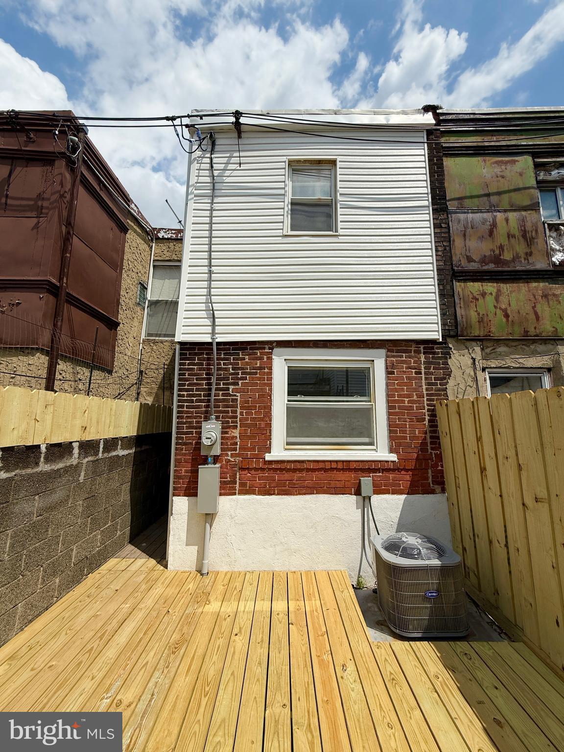 WHITMAN - Residential