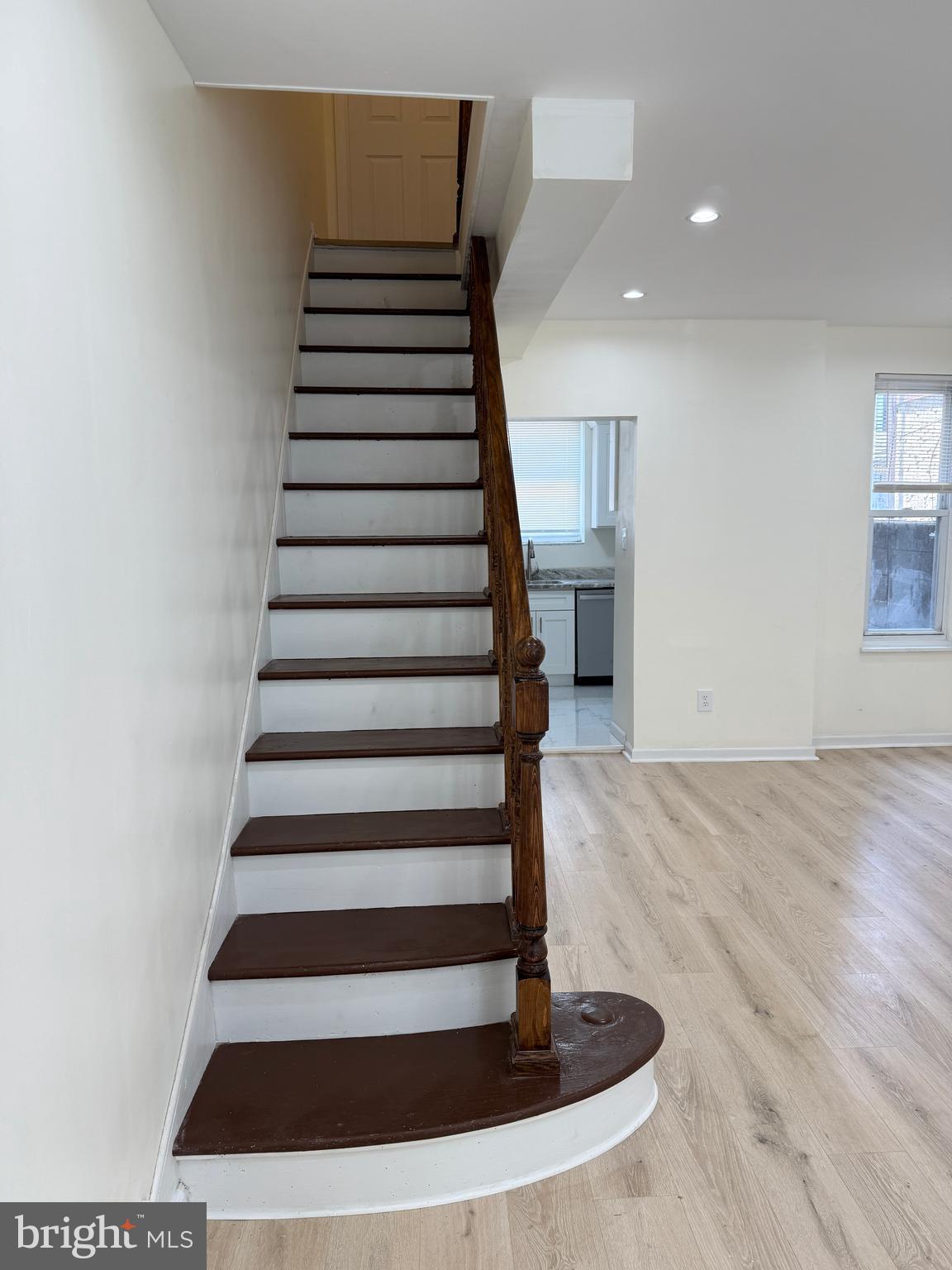 WHITMAN - Residential