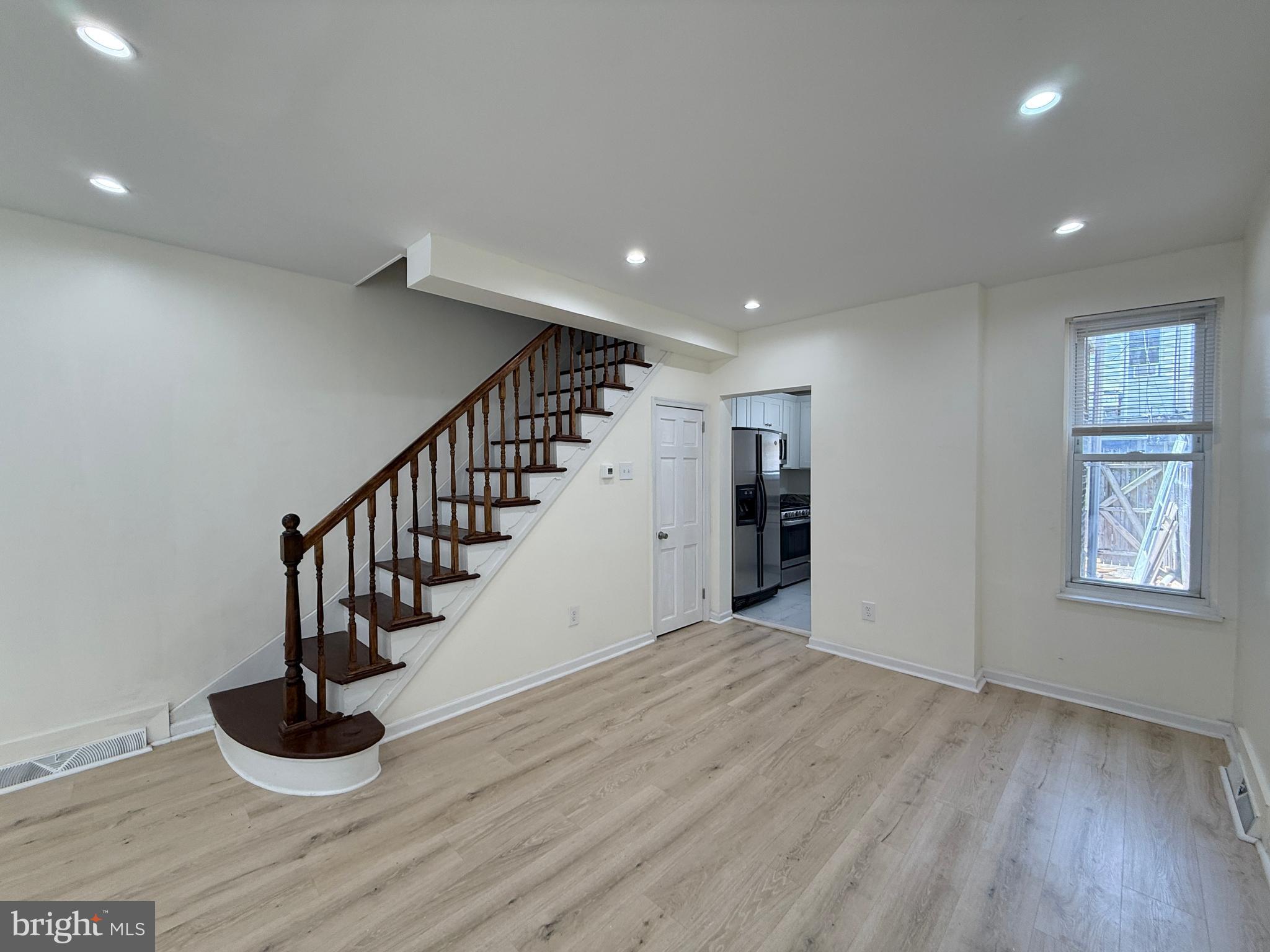 WHITMAN - Residential