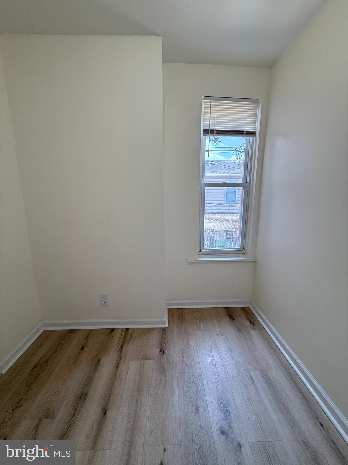 WHITMAN - Residential