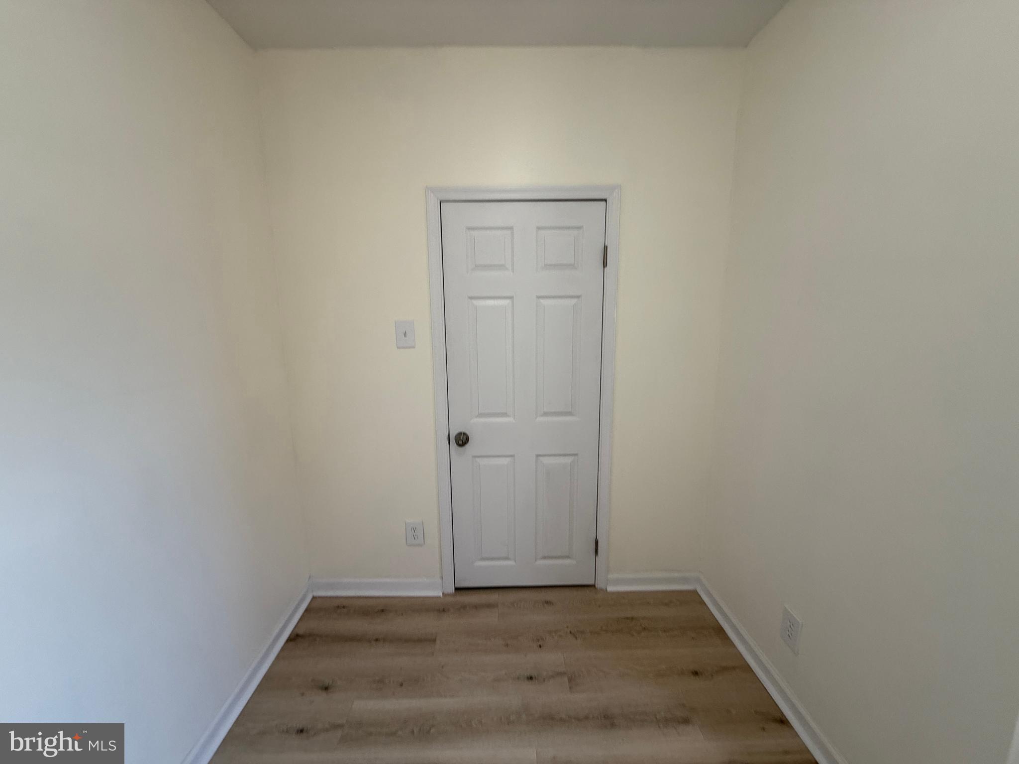 WHITMAN - Residential