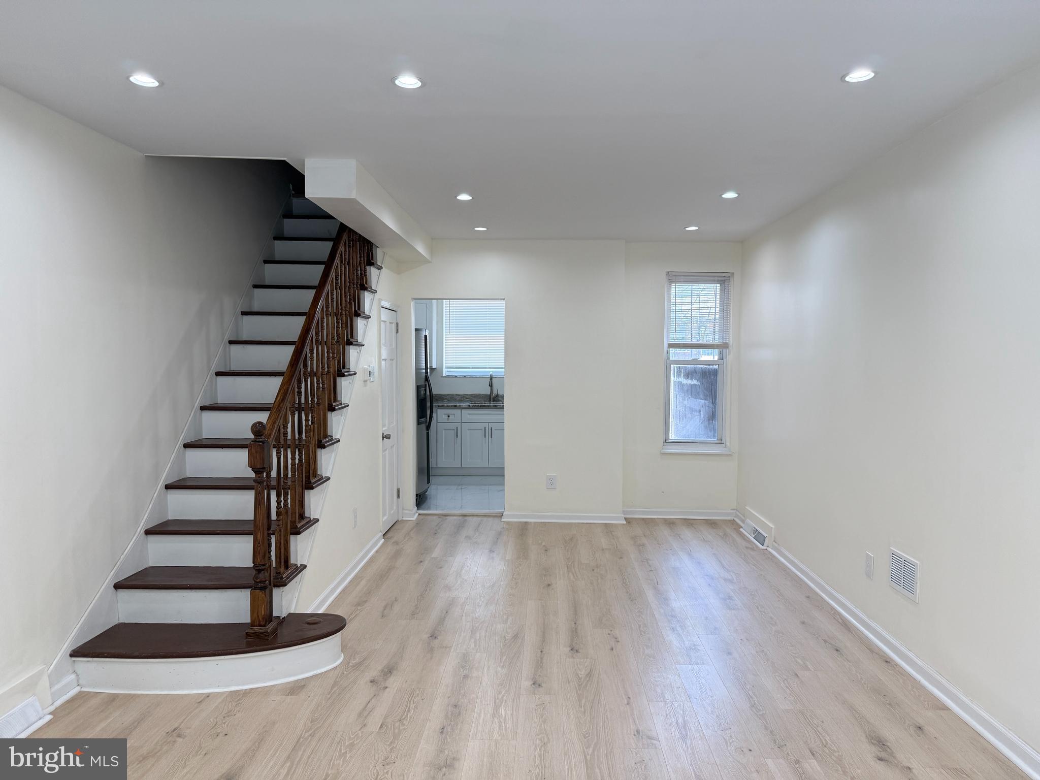 WHITMAN - Residential