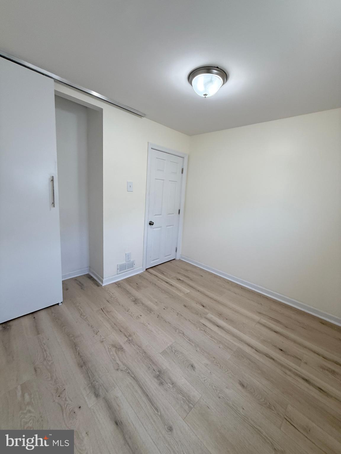 WHITMAN - Residential