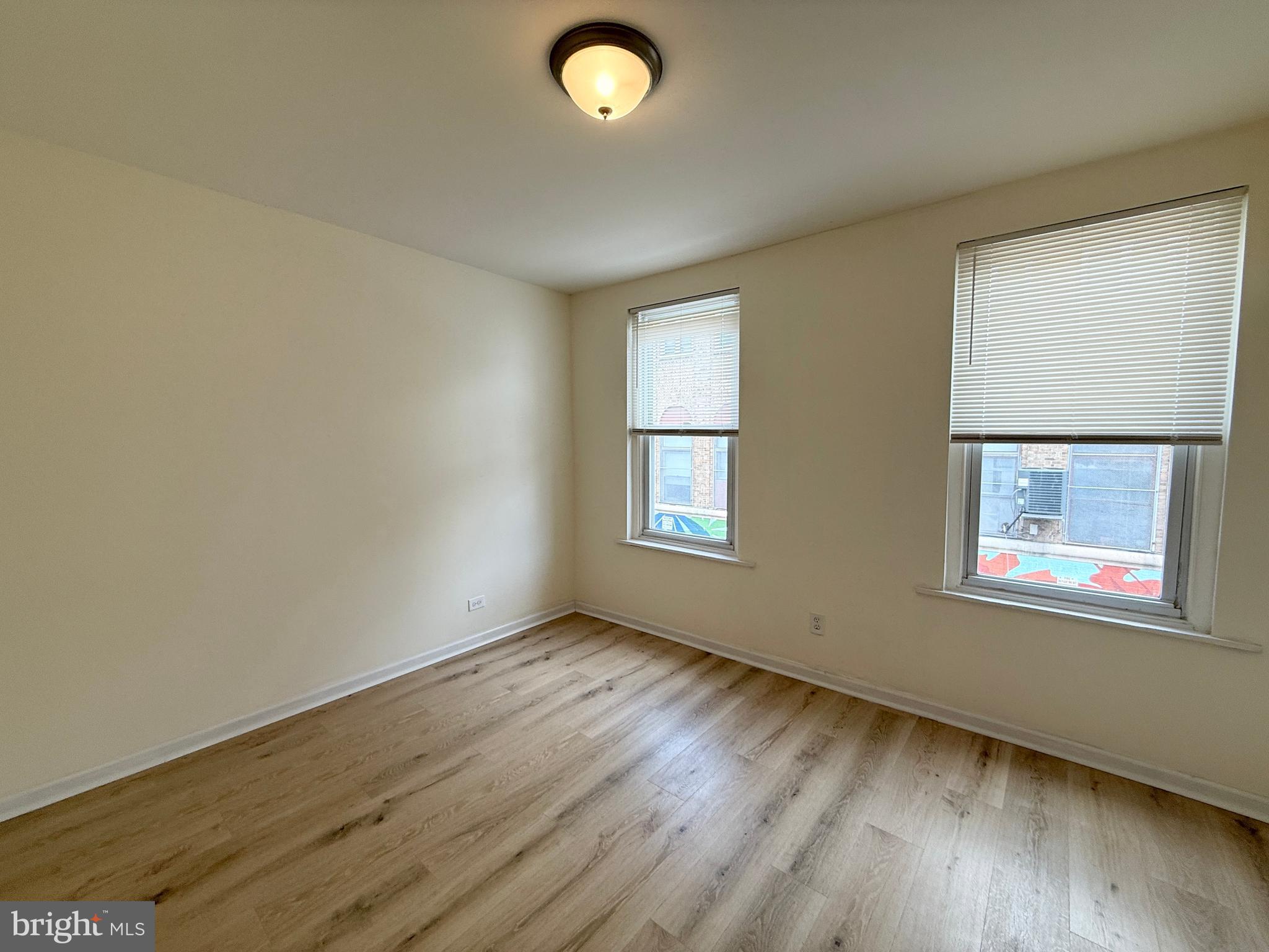 WHITMAN - Residential