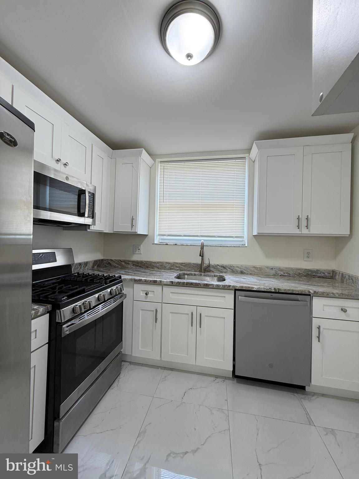 WHITMAN - Residential