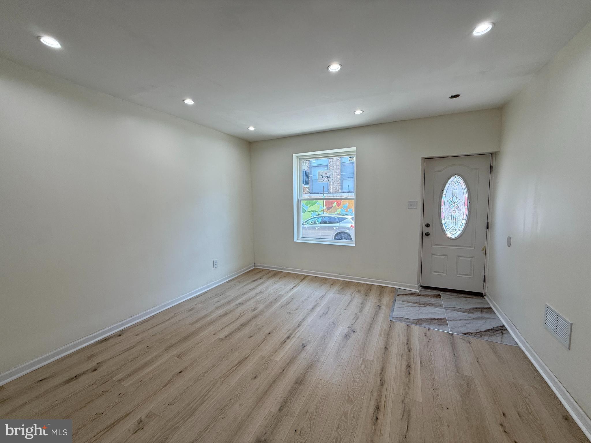 WHITMAN - Residential