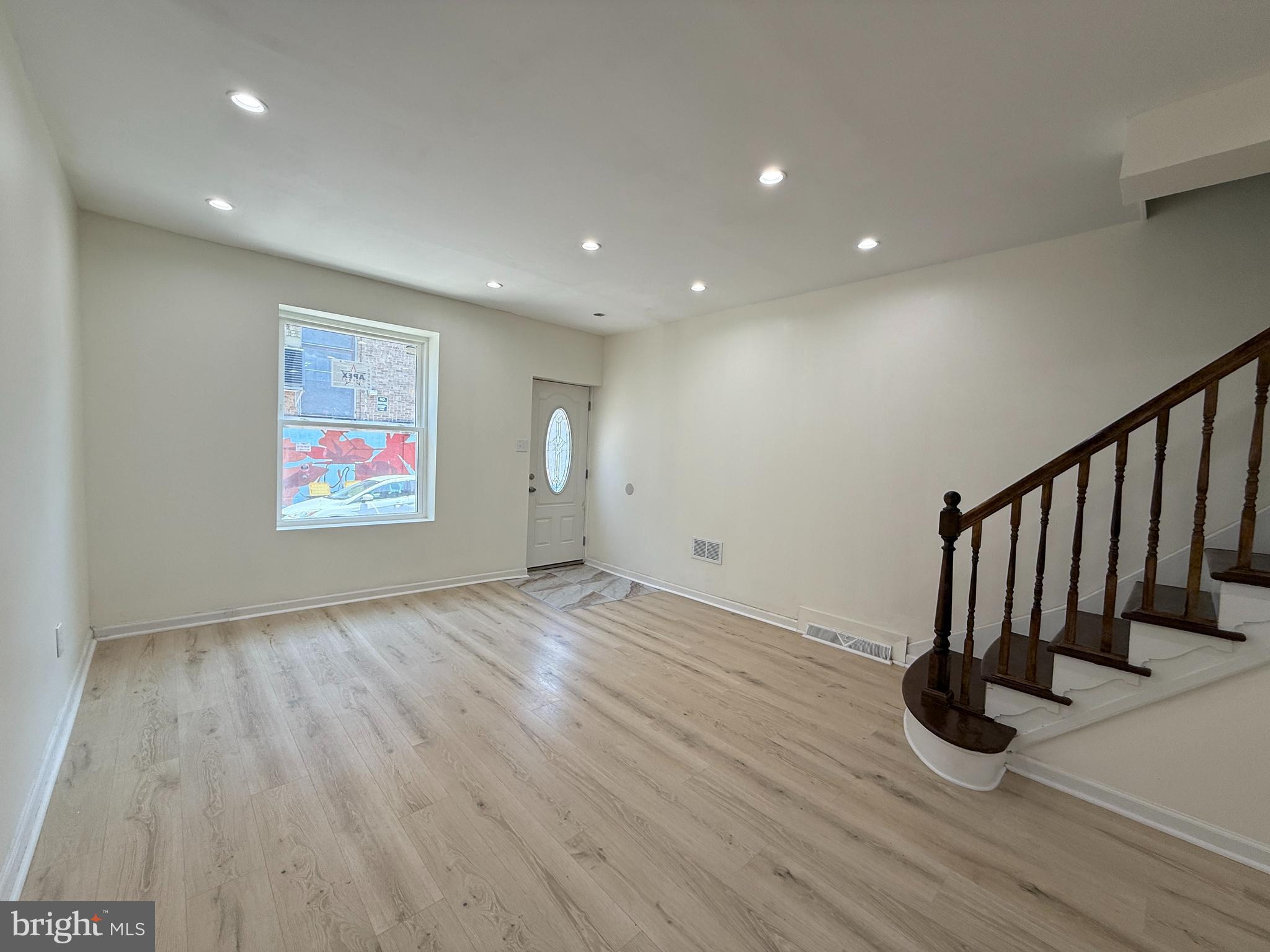 WHITMAN - Residential