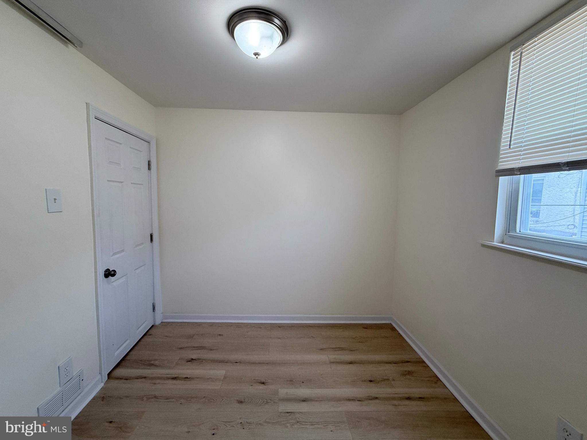 WHITMAN - Residential