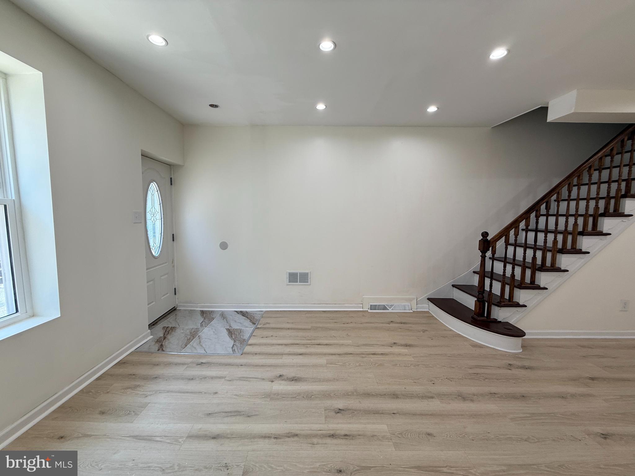 WHITMAN - Residential