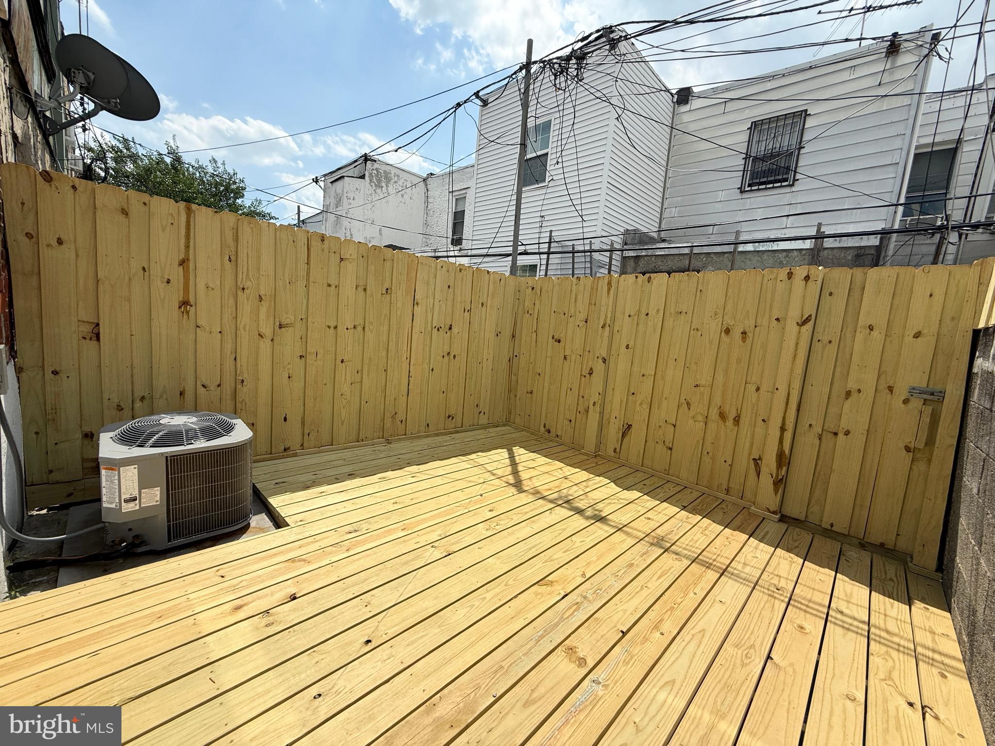 WHITMAN - Residential