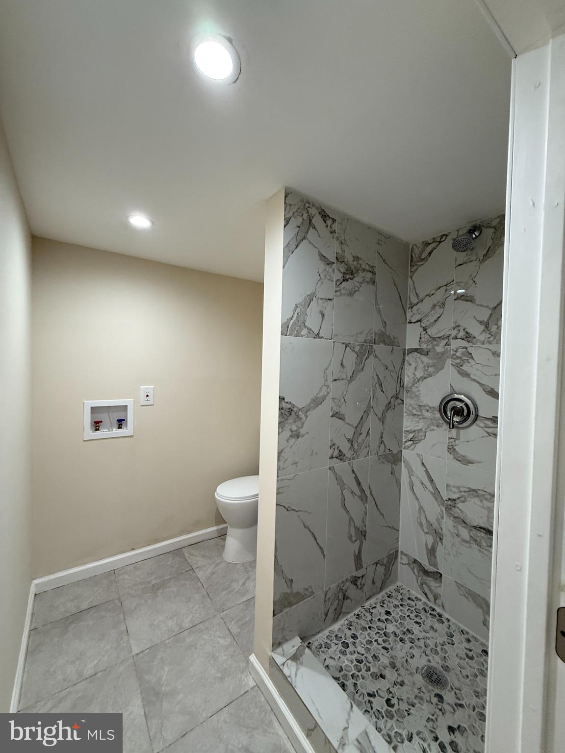 WHITMAN - Residential