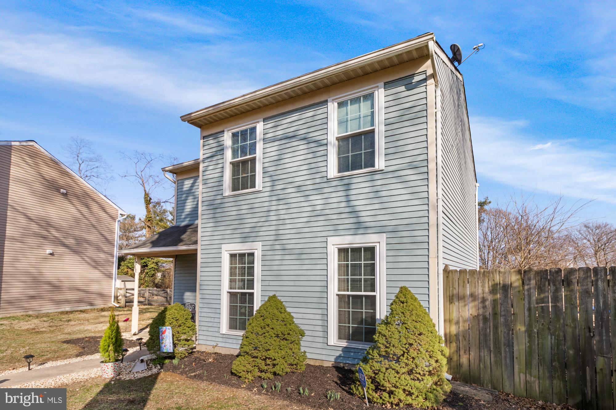 RIVERSIDE - Residential