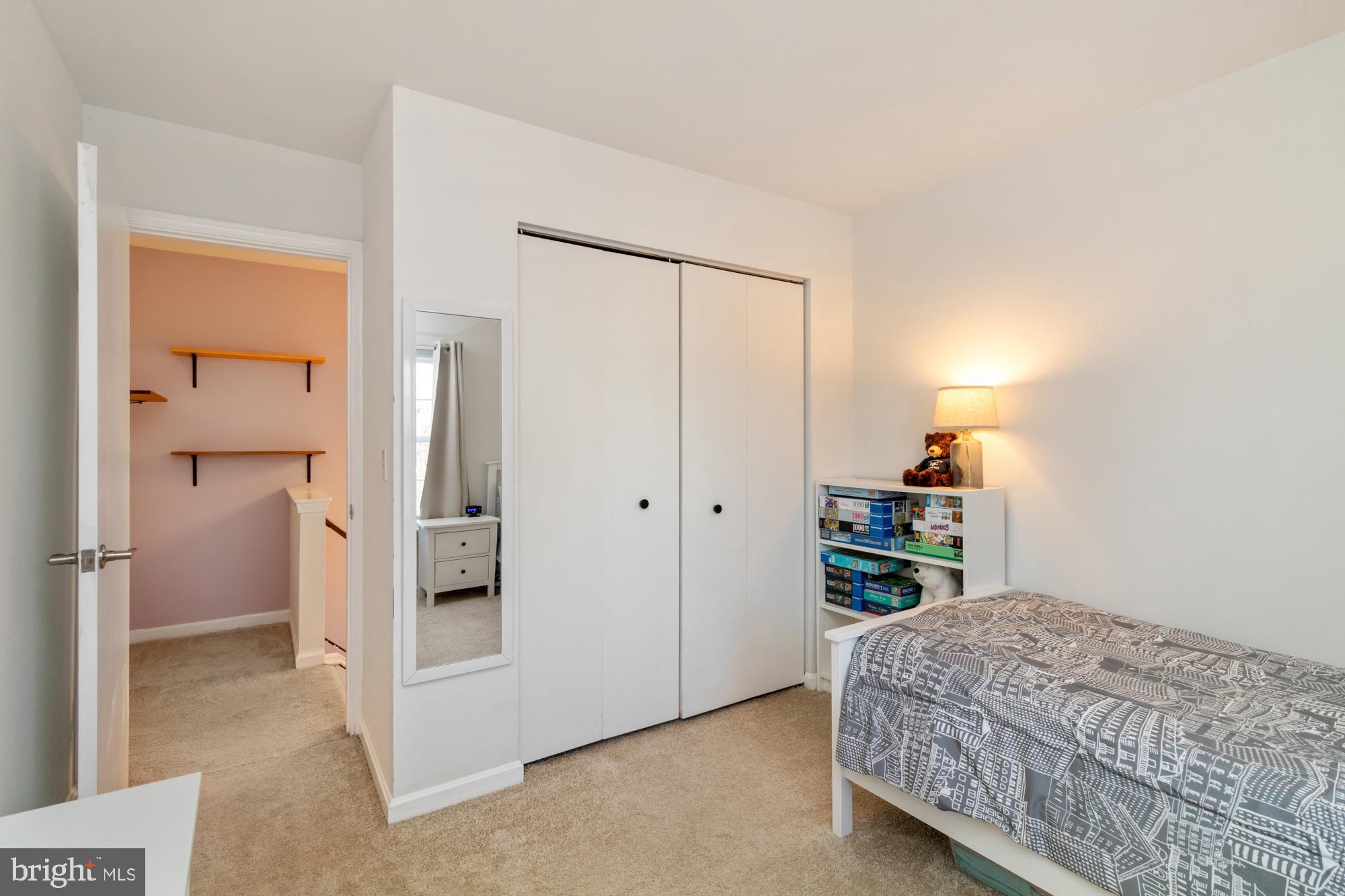 RIVERSIDE - Residential