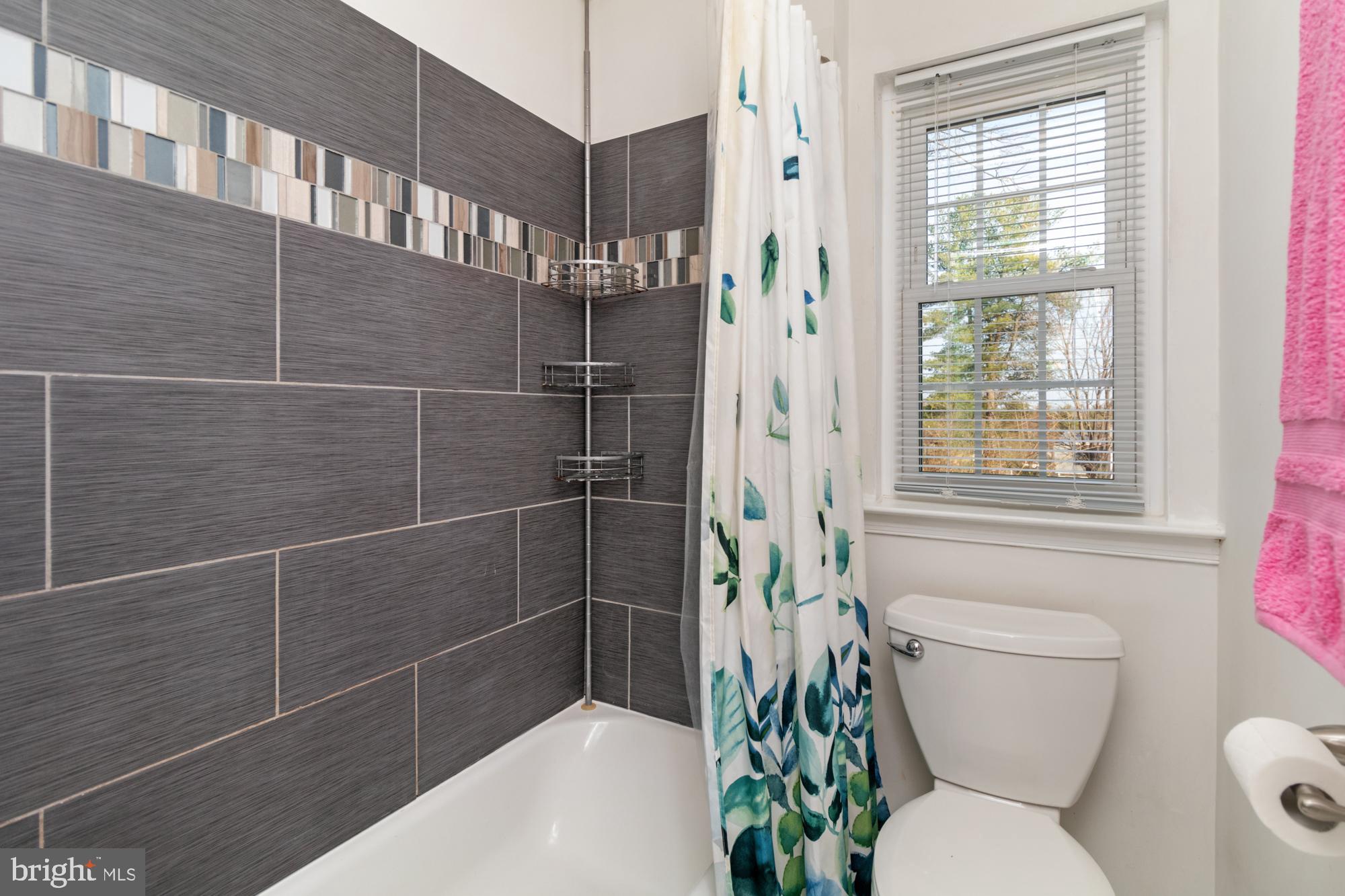 RIVERSIDE - Residential