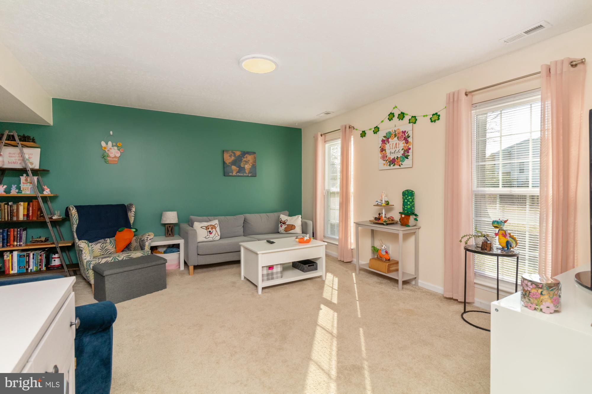 RIVERSIDE - Residential