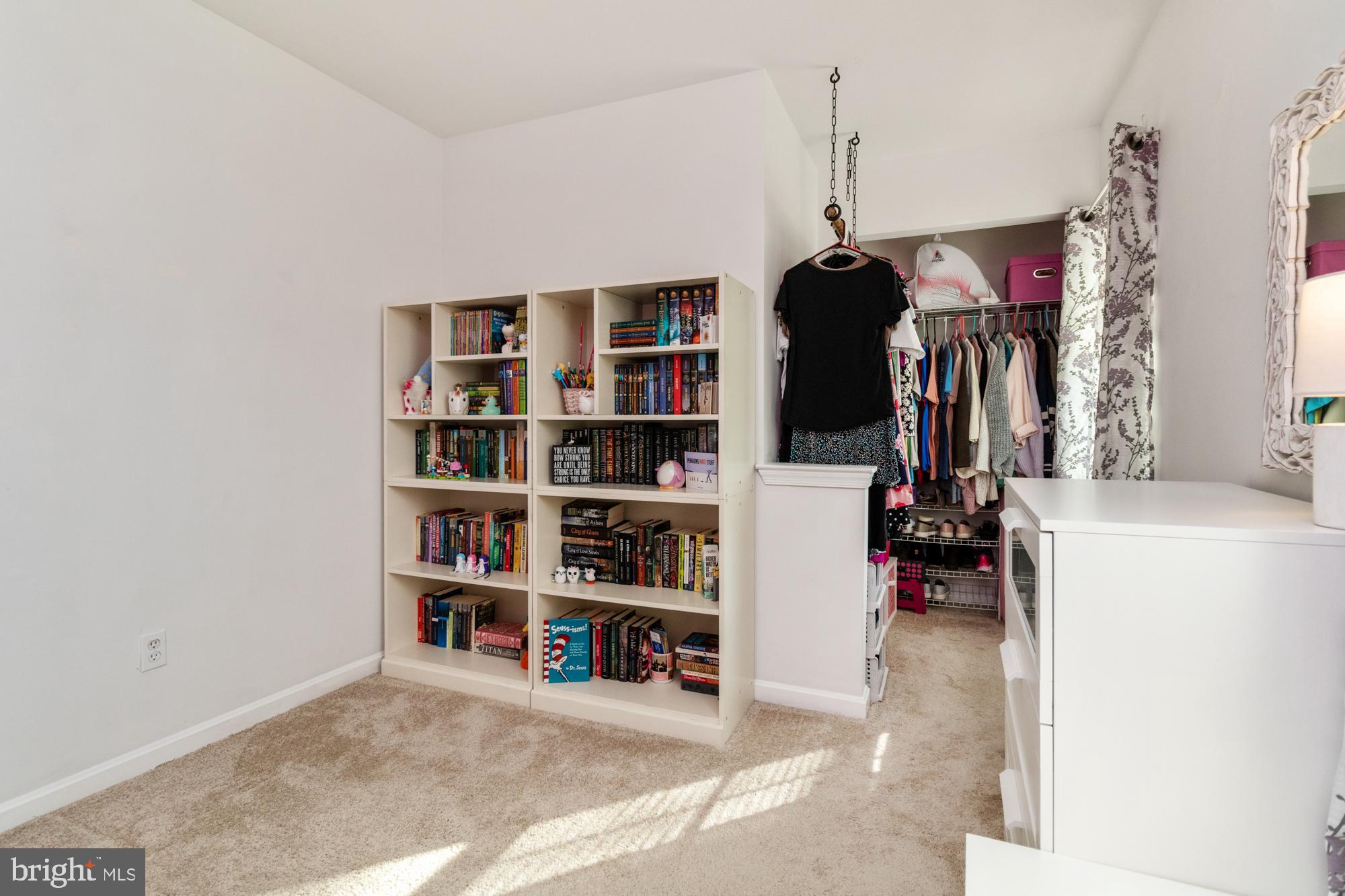 RIVERSIDE - Residential