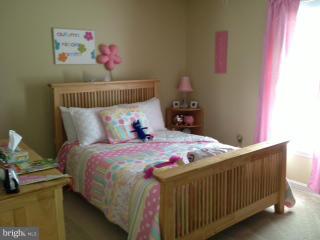 HUNTINGTON MEADOWS - Residential