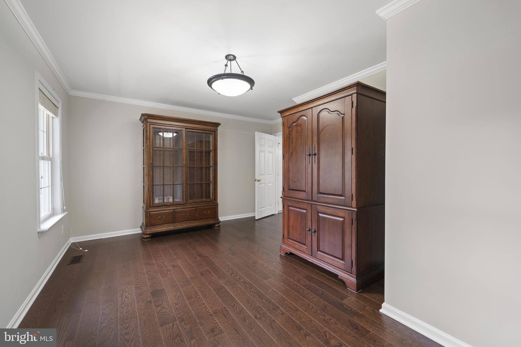 PARIS STATION - Residential