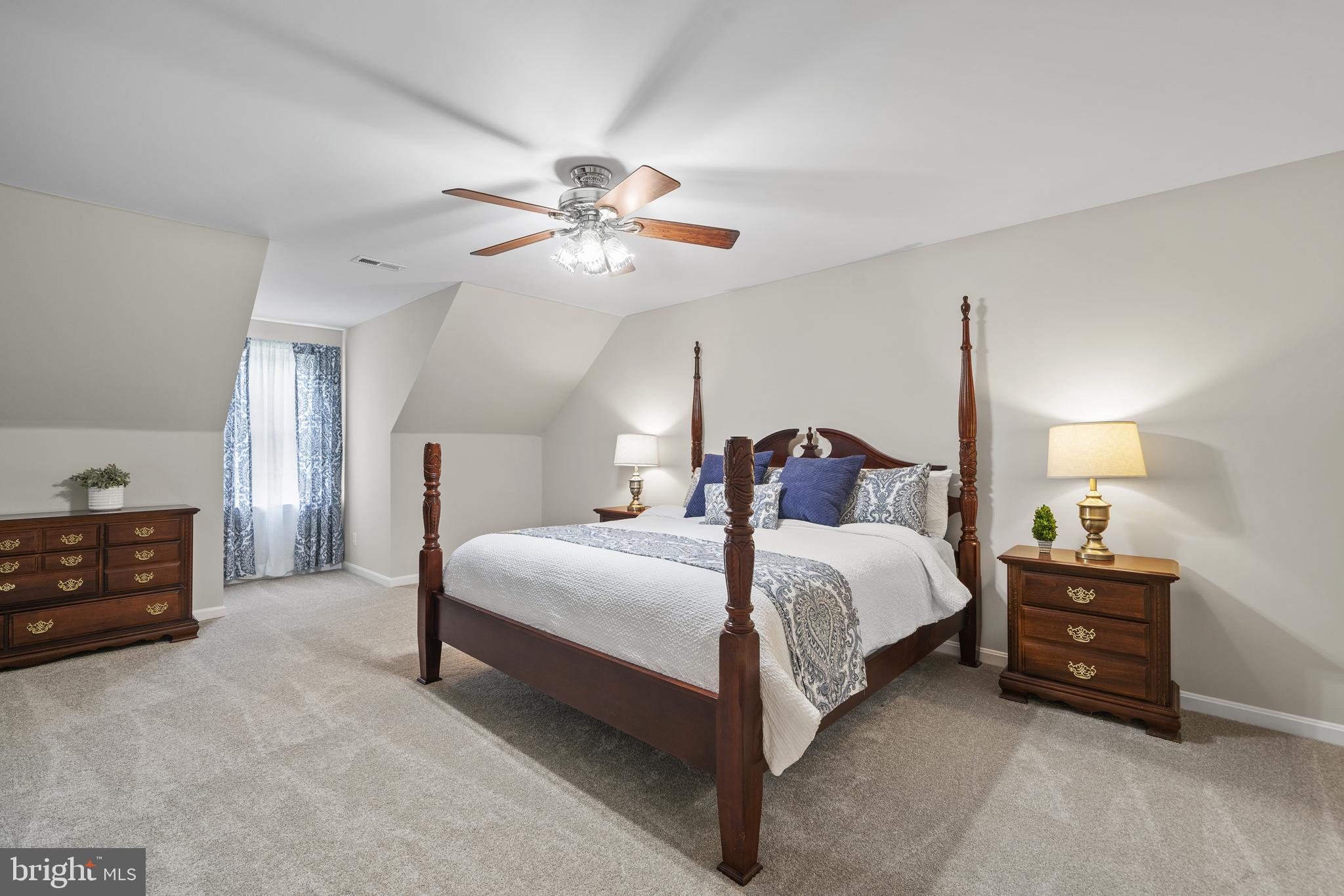 PARIS STATION - Residential