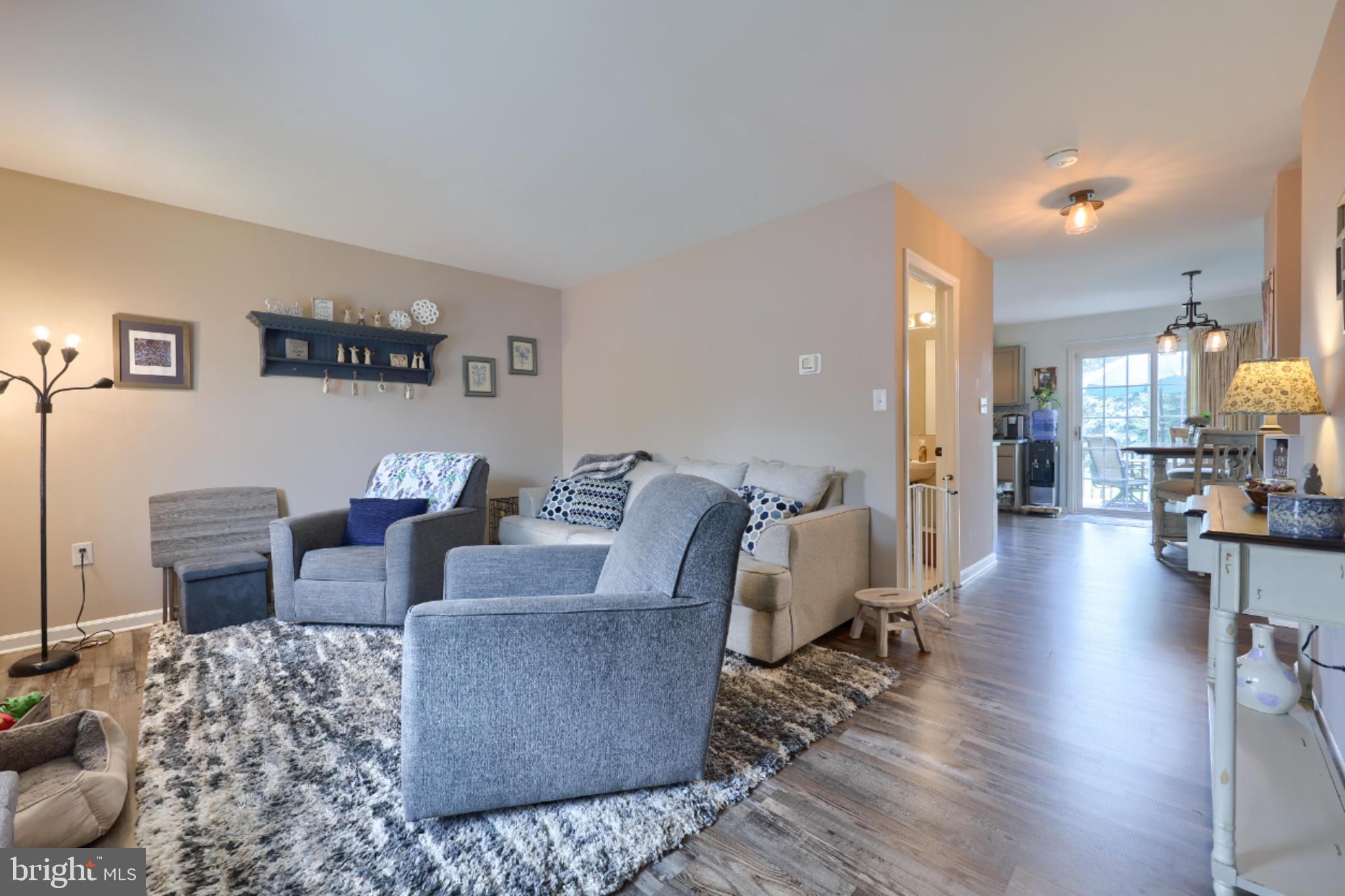 813 KNOLL DRIVE