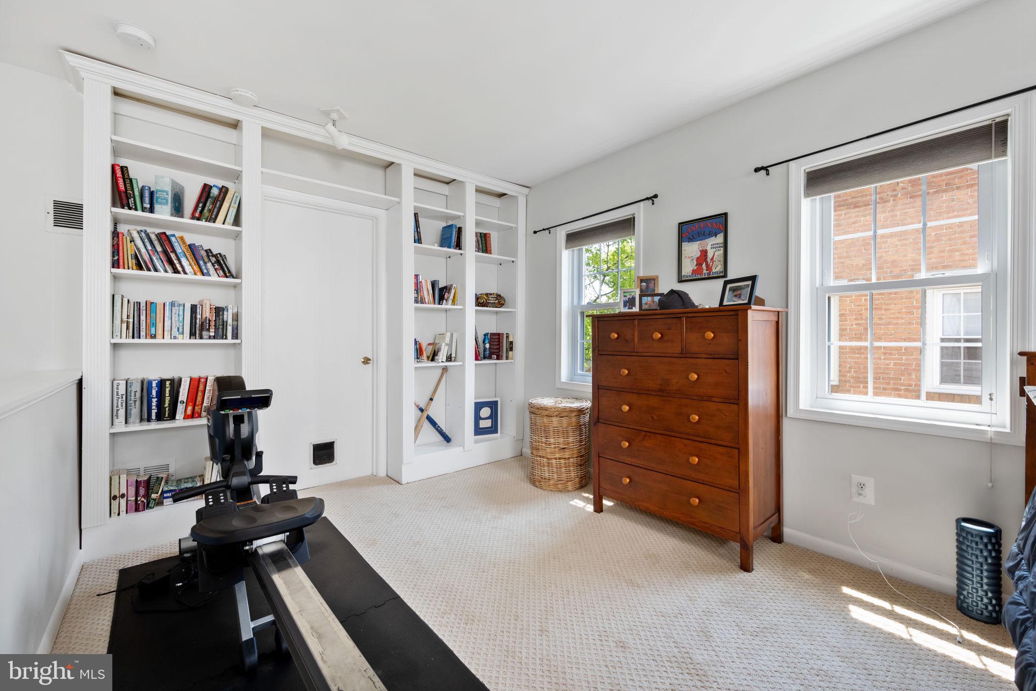 CANAL WAY - Residential Lease