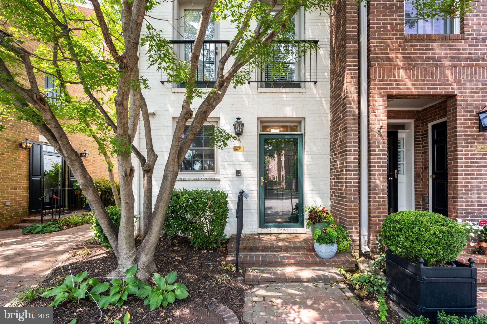 CANAL WAY - Residential Lease