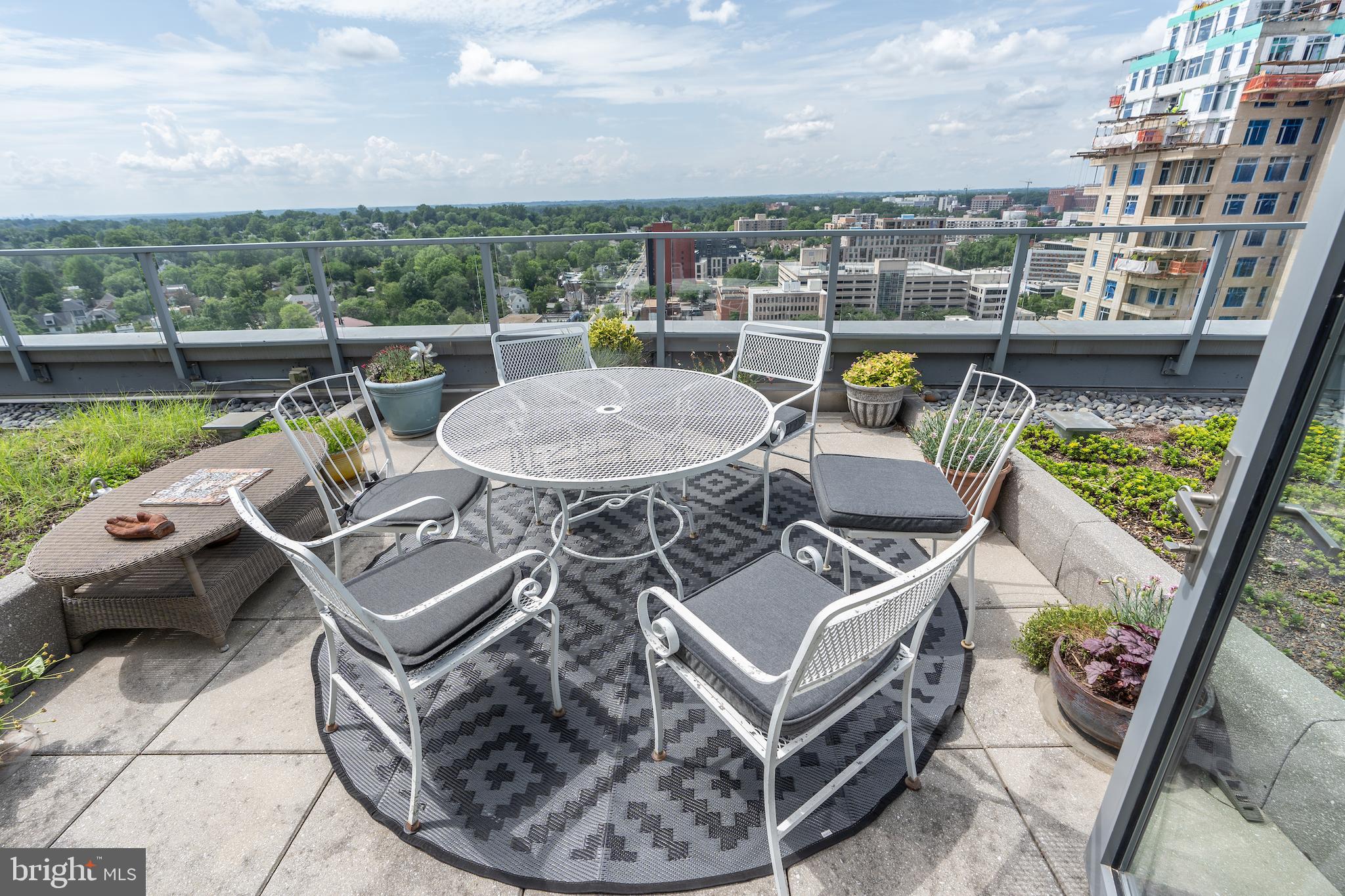 CHEVAL - Residential