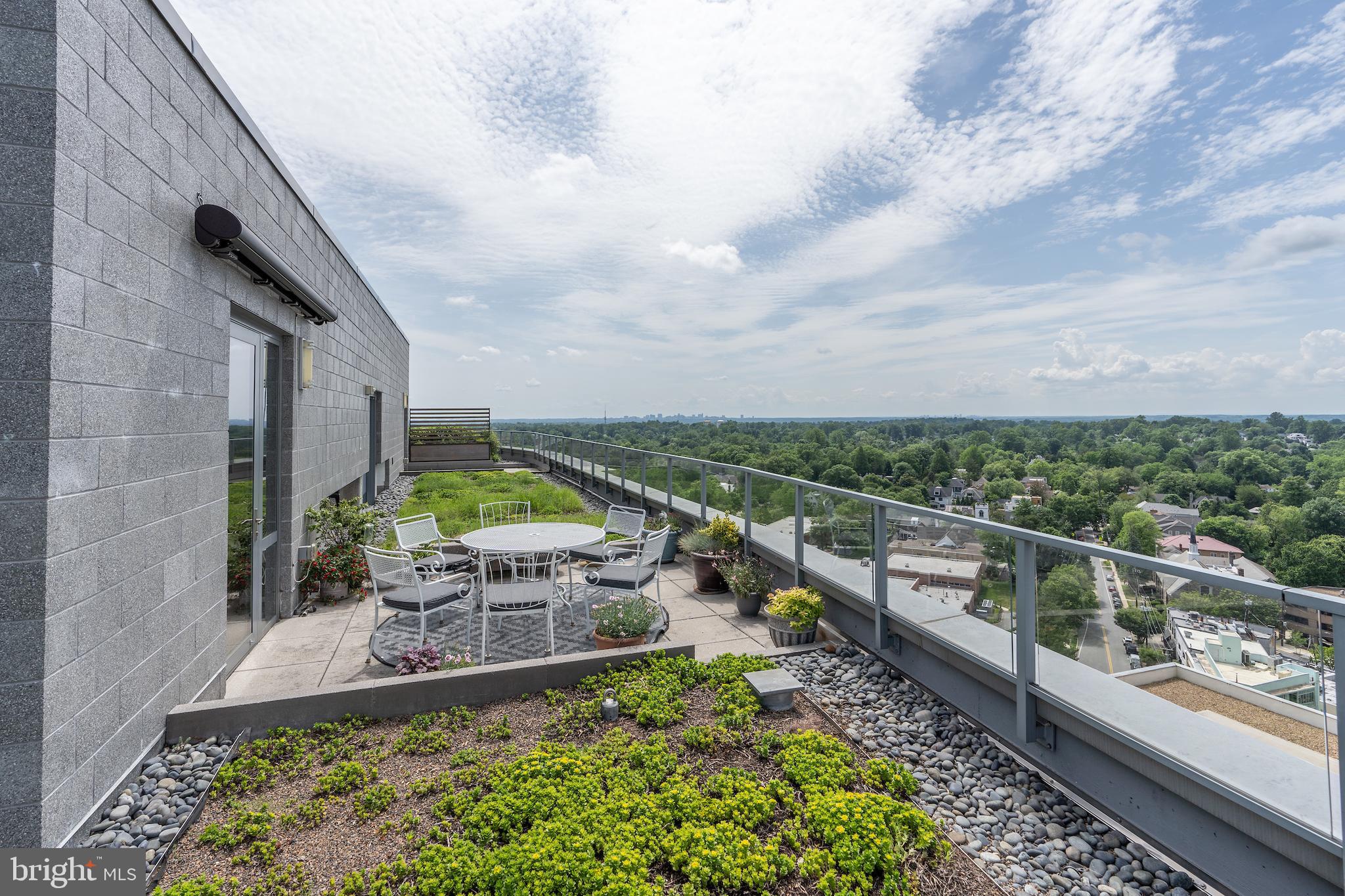 CHEVAL - Residential