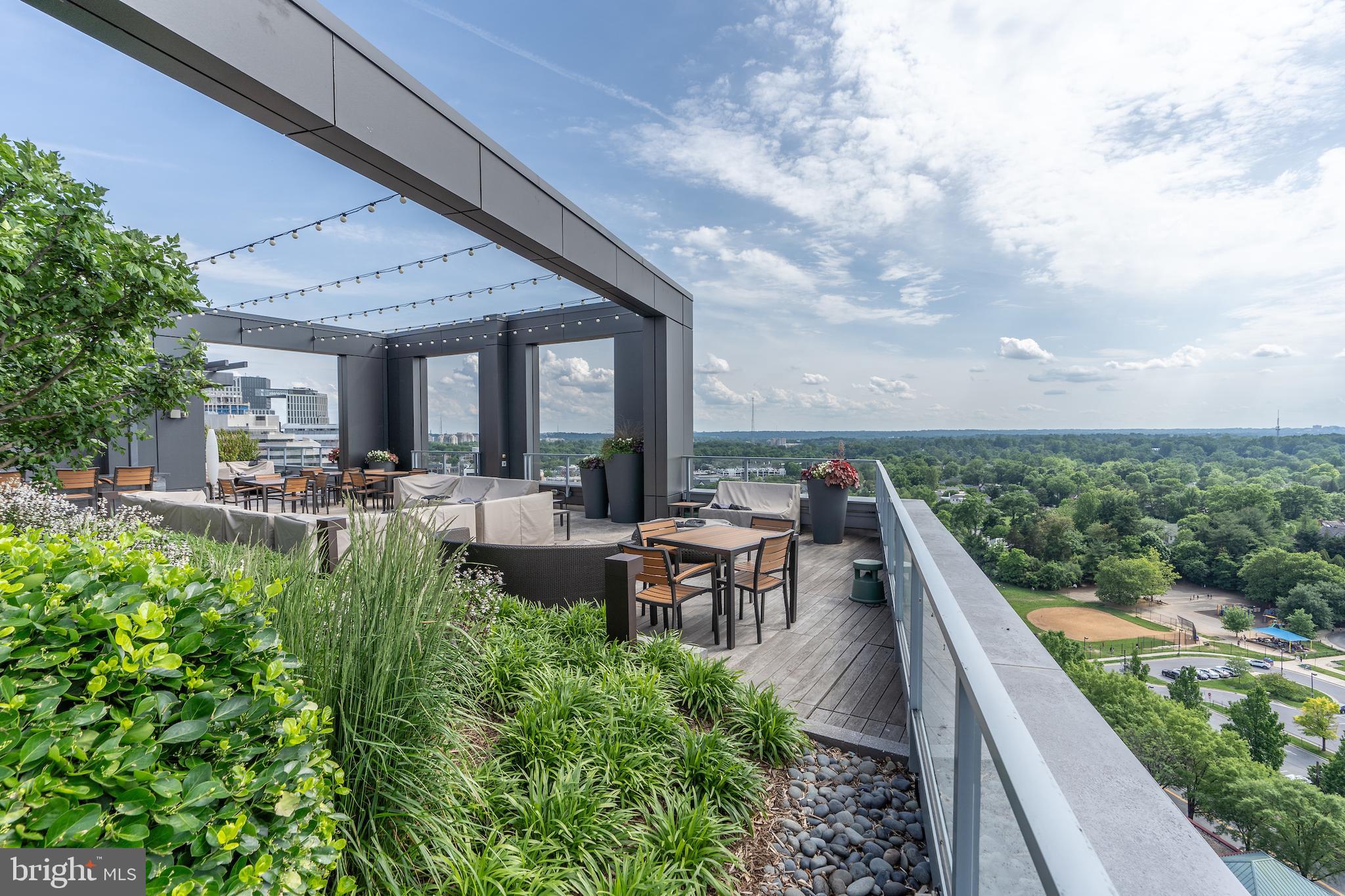 CHEVAL - Residential