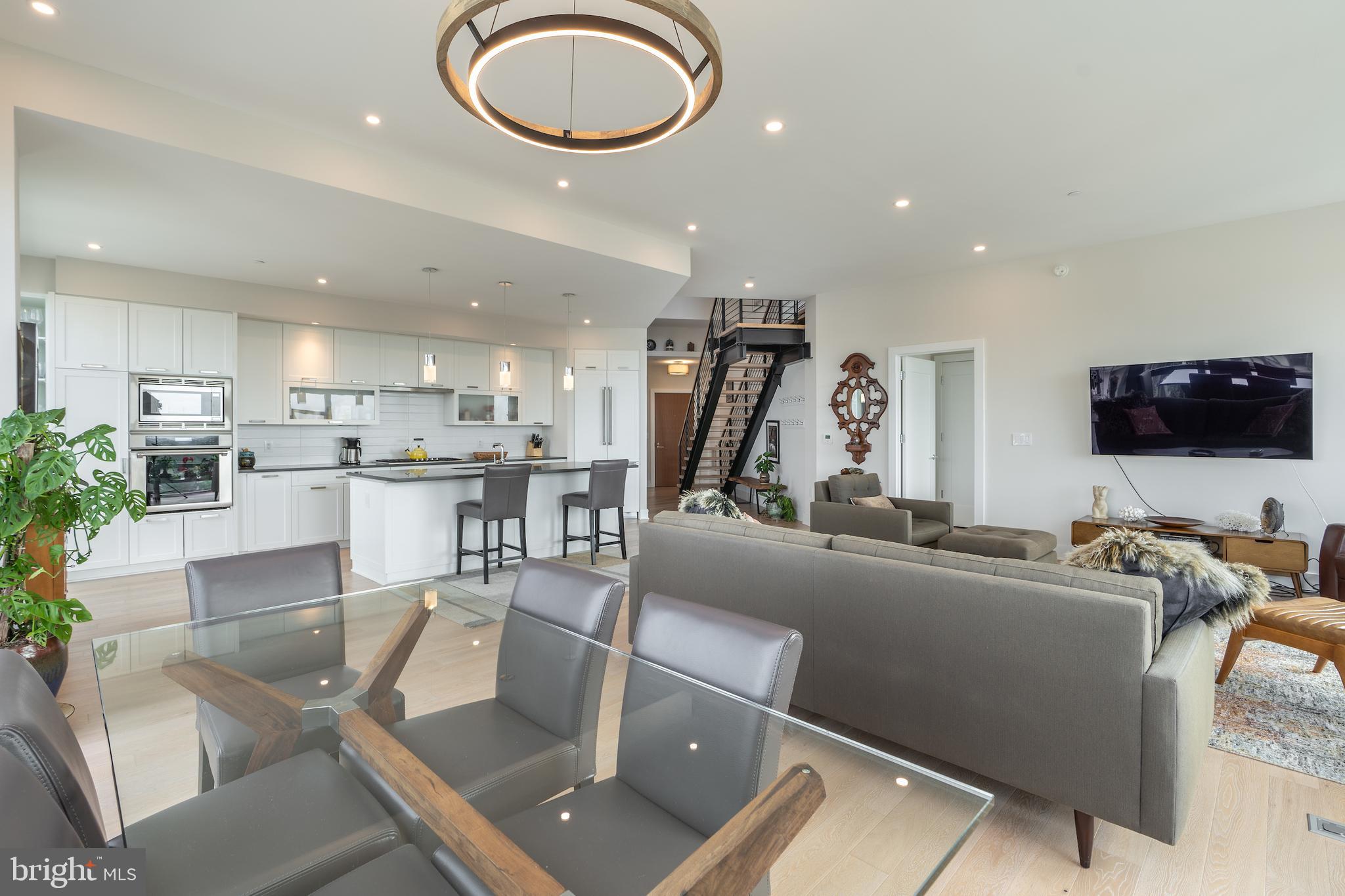 CHEVAL - Residential