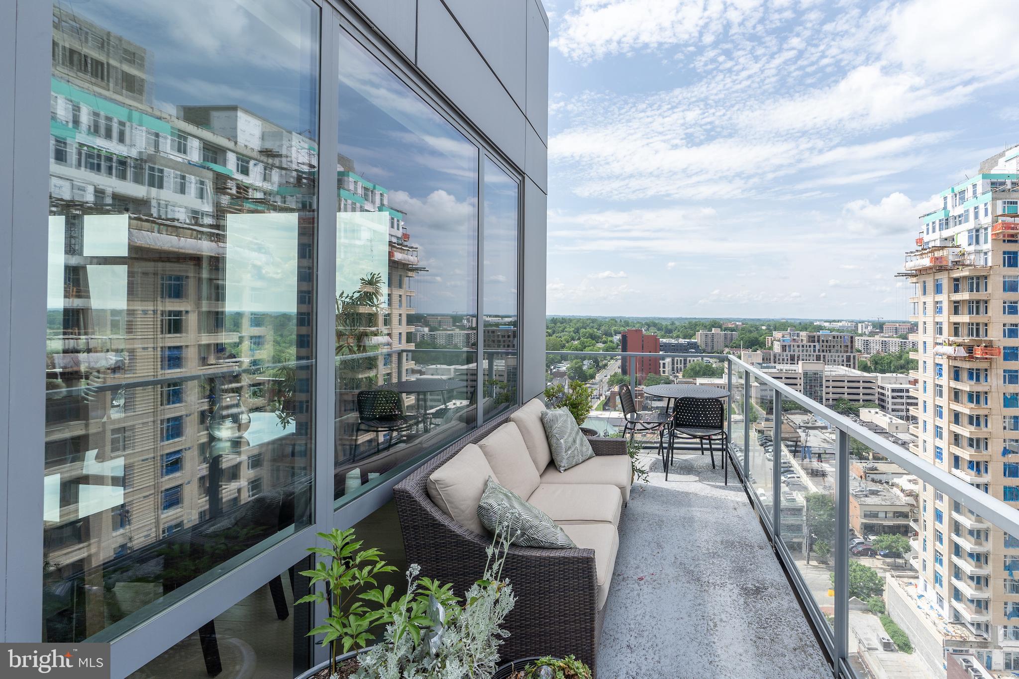 CHEVAL - Residential